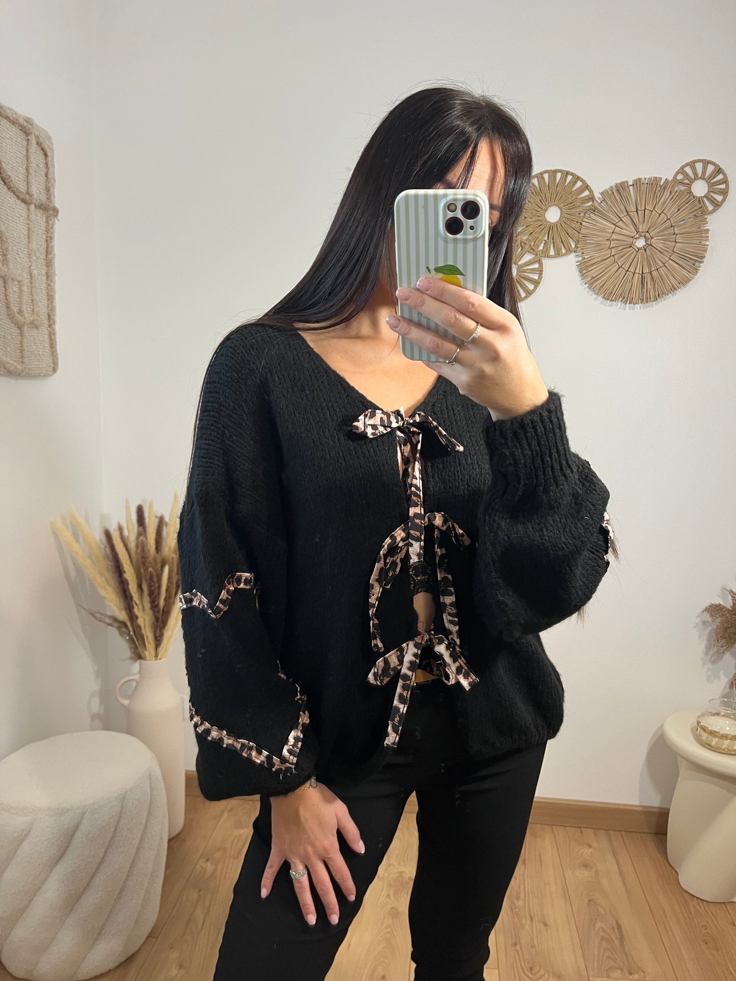 Pull noir léopard