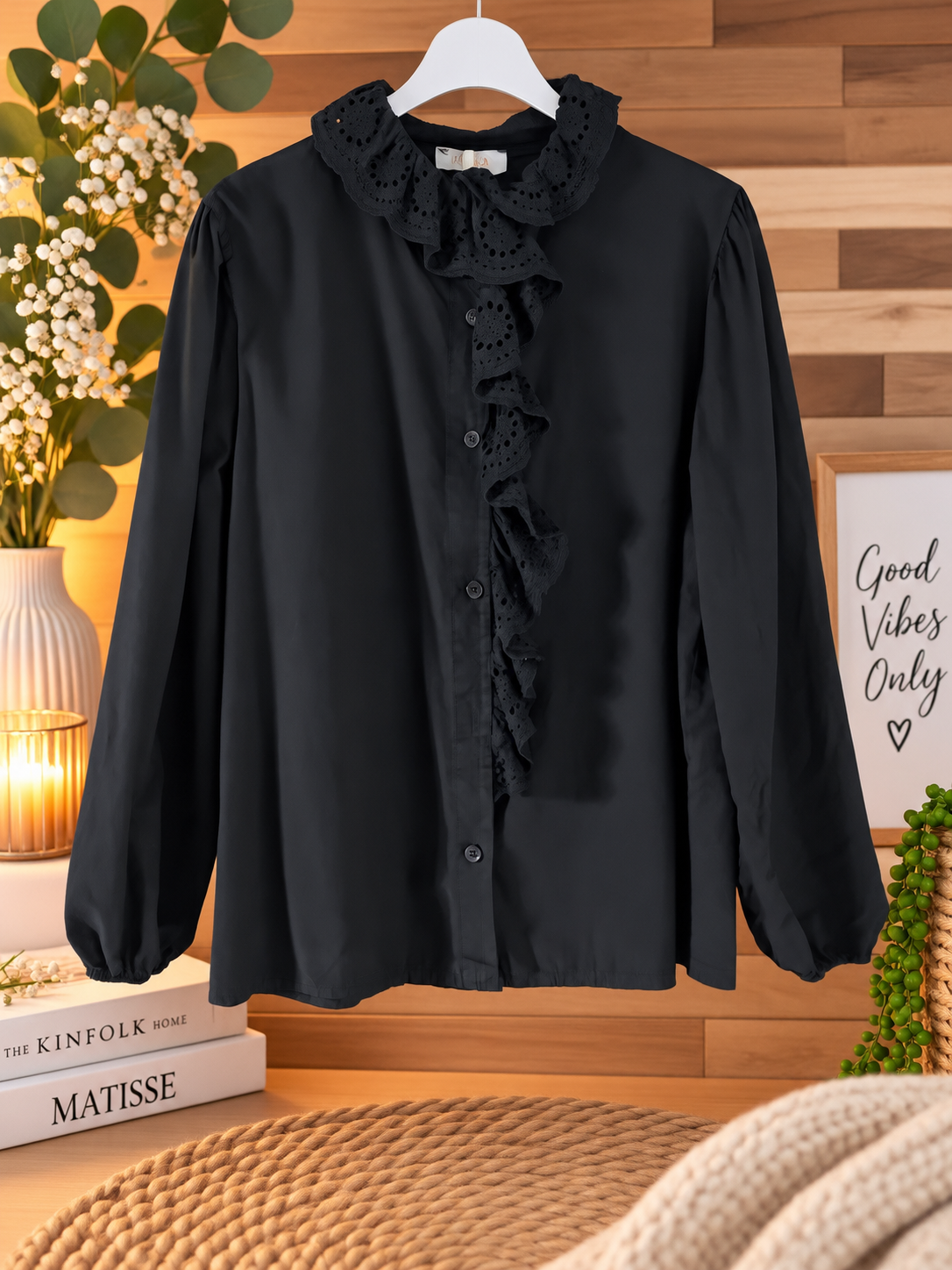Blouse brodé noire