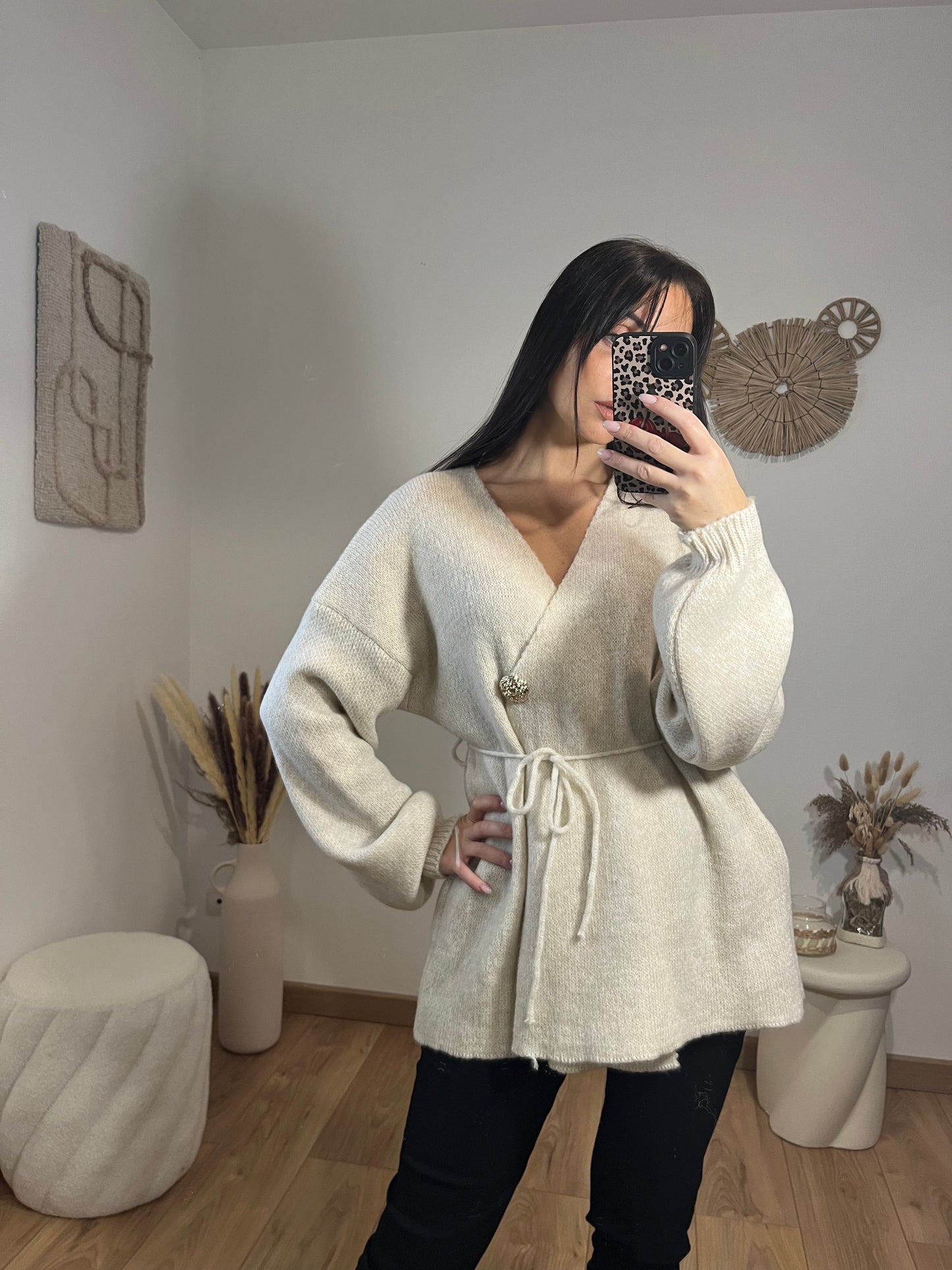 Pull cache cœur beige