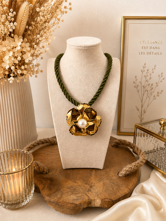 Collier fleurs