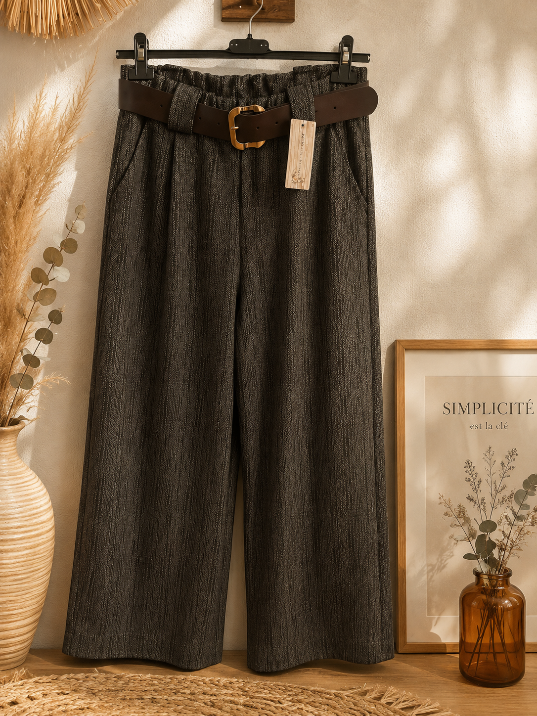 Pantalon rayé noir et beige